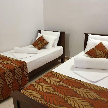 A And D Holiday Inn Anuradhapura Dış mekan fotoğraf